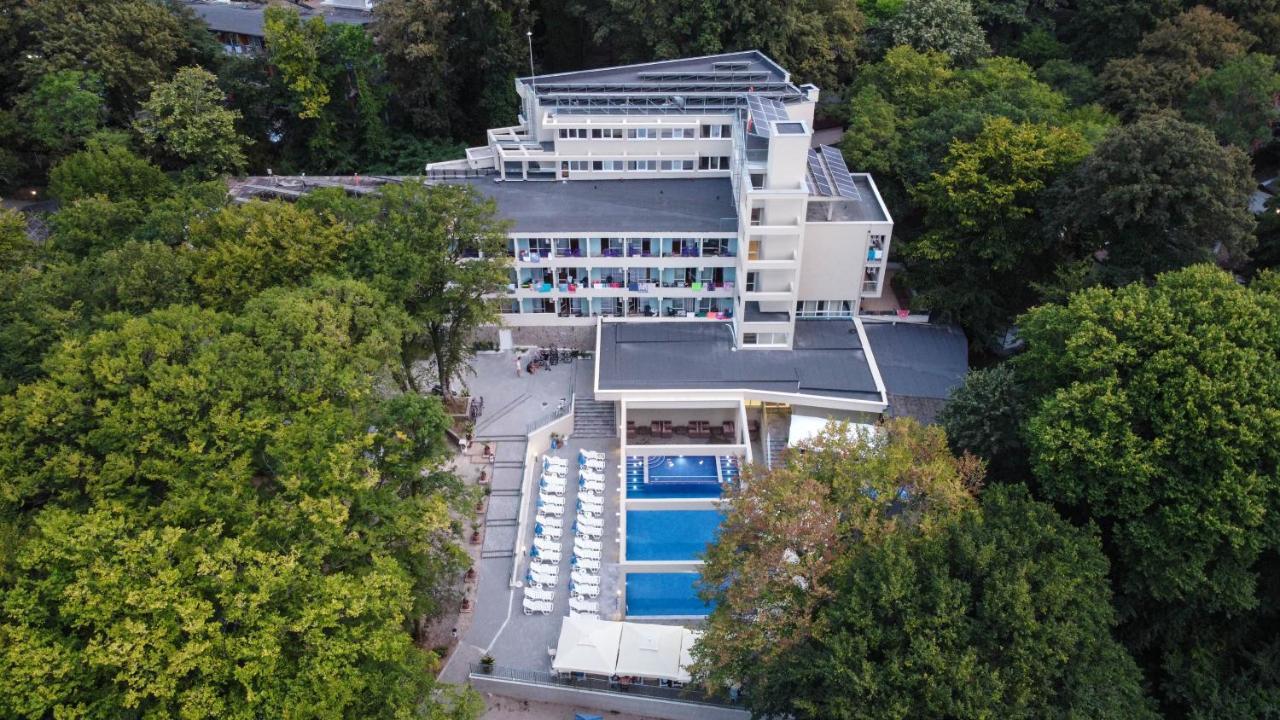 Ariana Hotel Kiten  Extérieur photo