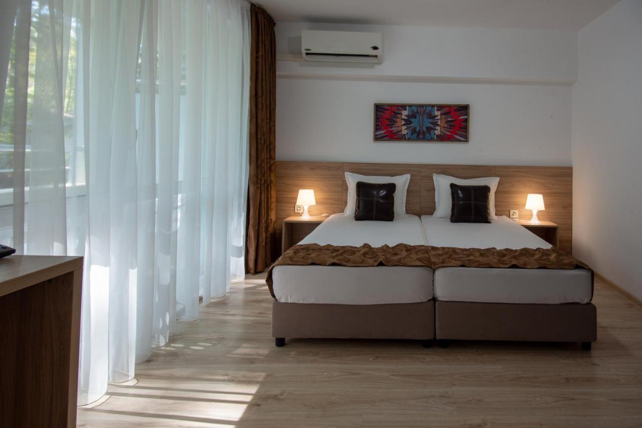 Ariana Hotel Kiten  Extérieur photo
