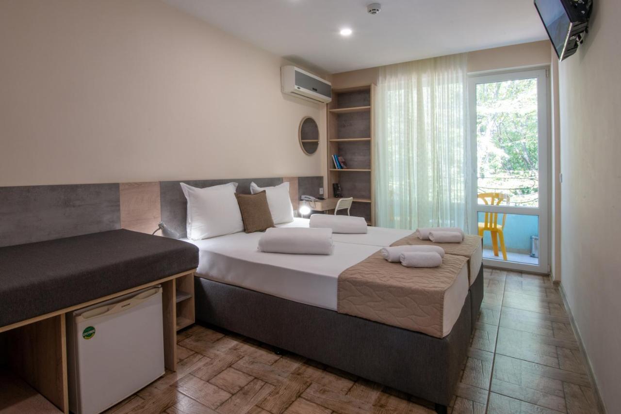 Ariana Hotel Kiten  Extérieur photo