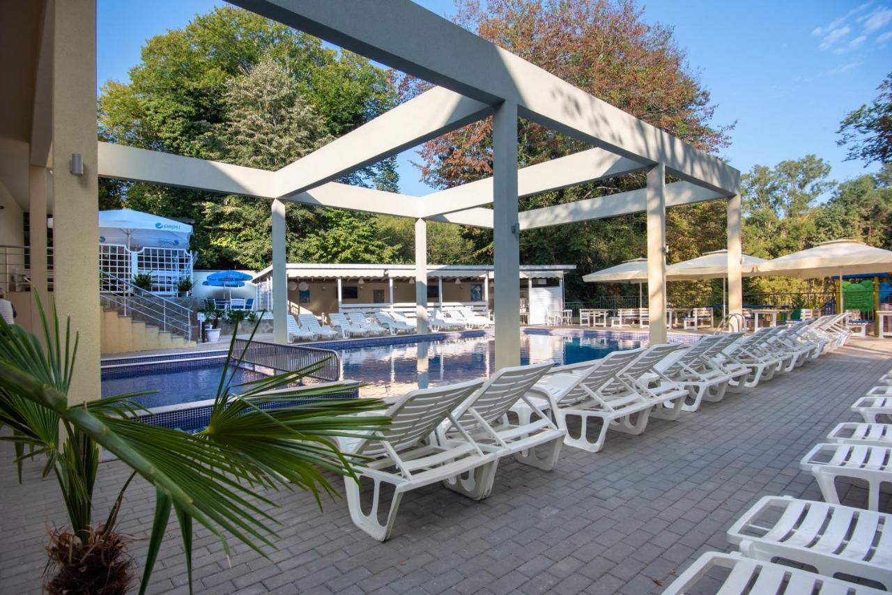 Ariana Hotel Kiten  Extérieur photo